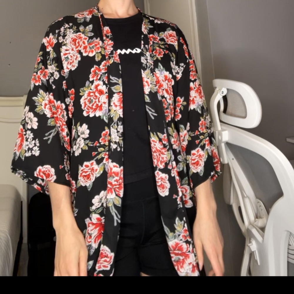 Cardigan - Picture 5 of 7
